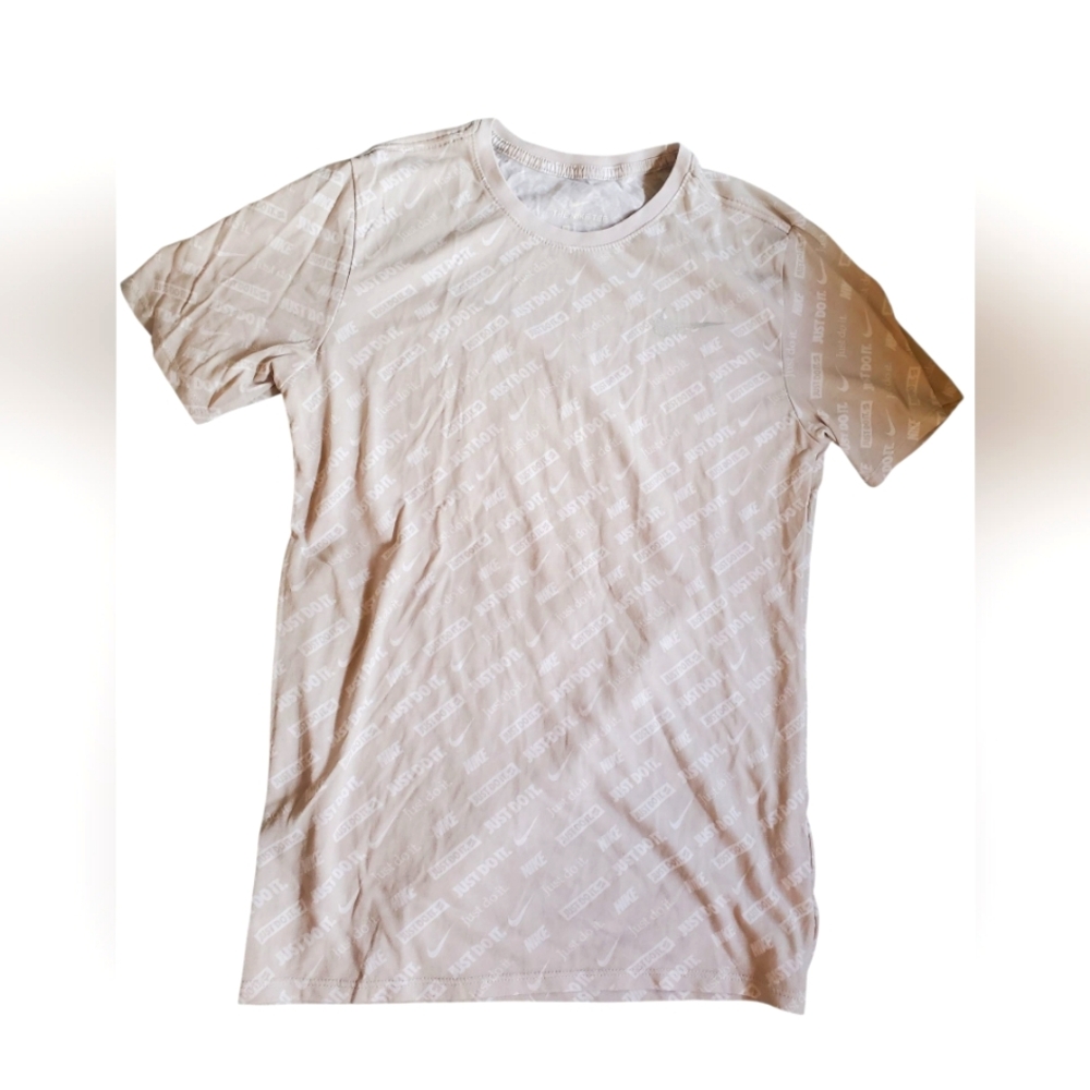 Nike Short Sleeve Tee Off White With Just Do It Pattern Size Medoum